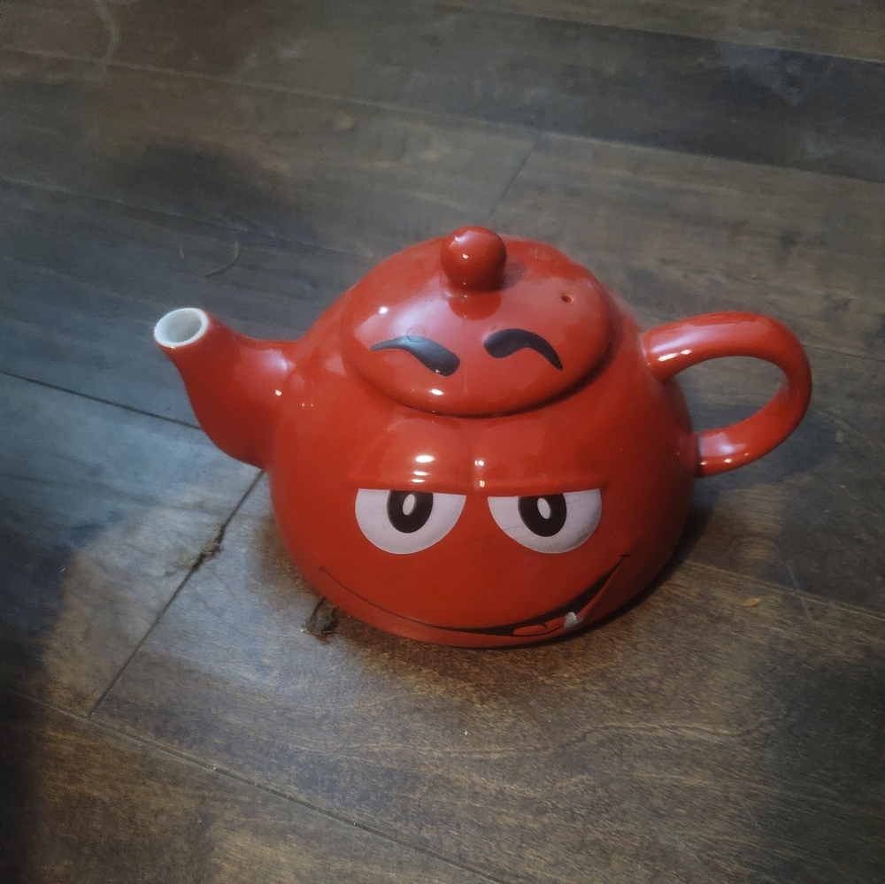 M&M'S Red Teapot with Character Design